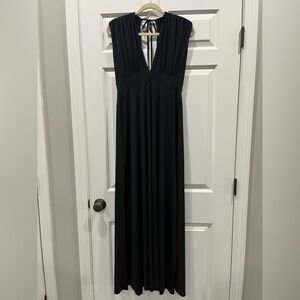 Elegant Black Maxi Dress